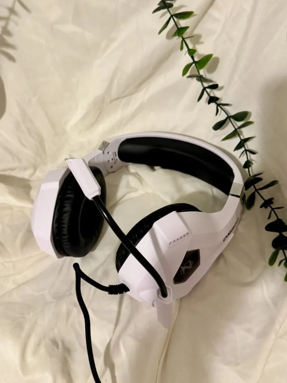 Ozeino ZW1 White Wired Gaming Headset with Mic & Inline Controls (3.5mm / USB)